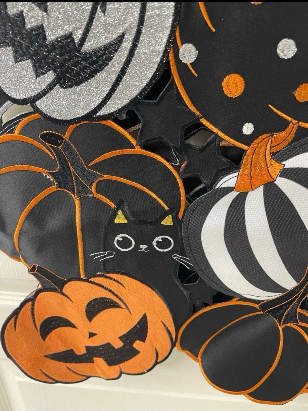Halloween Nicole Miller Hidden Cat Table Runner